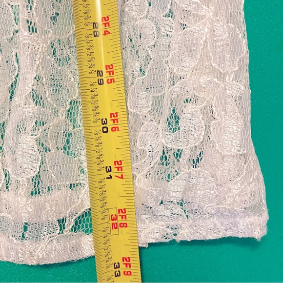 VINTAGE WHITE LACE MAXI SKIRT—FABULOUS CONDITION!!! - Picture 4 of 4